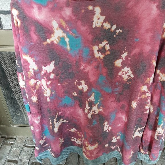 Colorful Lightweight Sweater - Picture 4 of 4